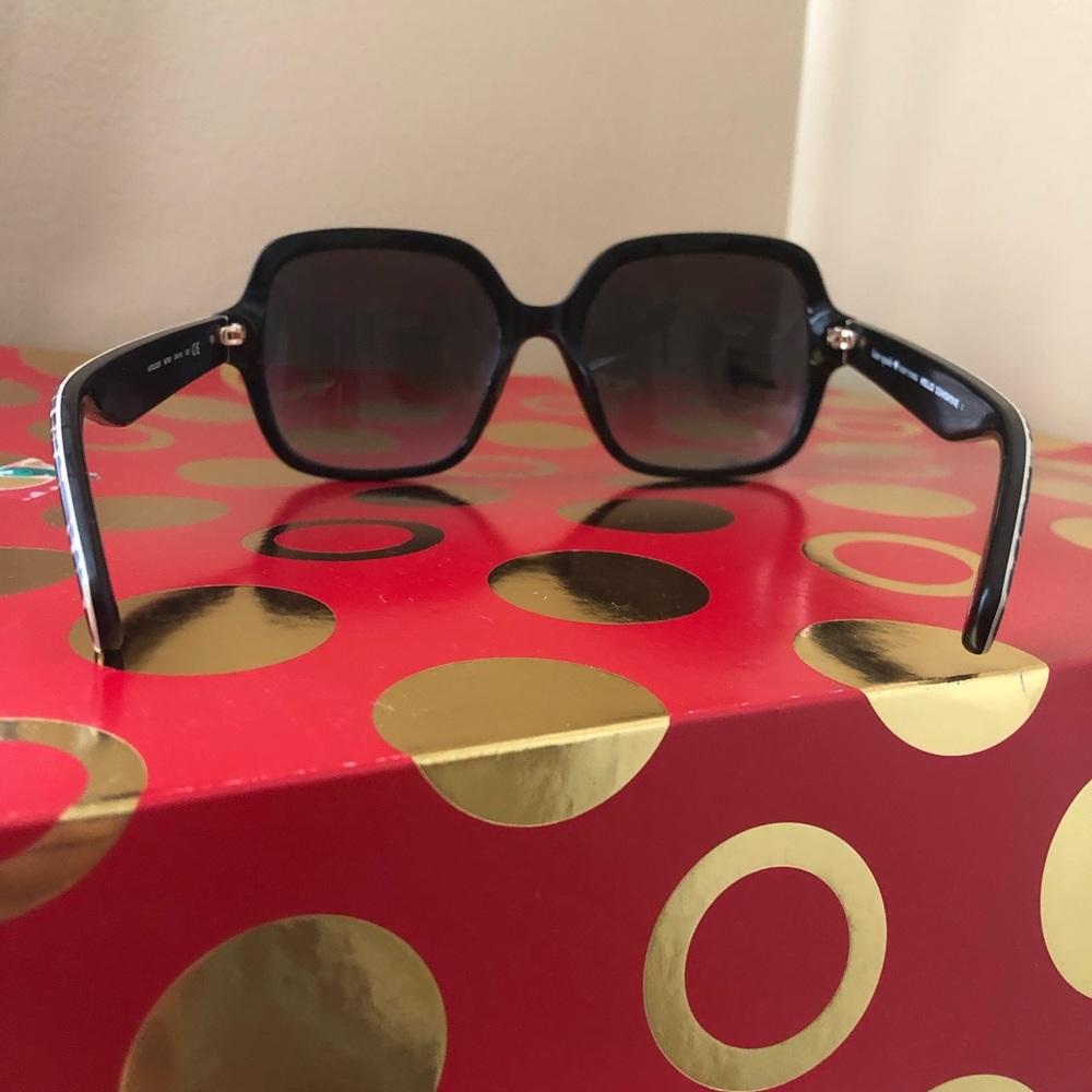 COPY - Kate Spade women sunglasses 🕶 - Picture 5 of 7